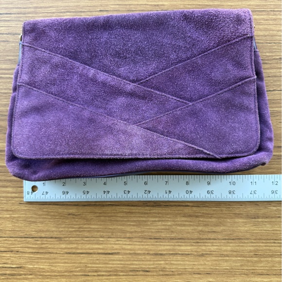 Vintage 80s Purple Suede Clutch Bag - Picture 4 of 5